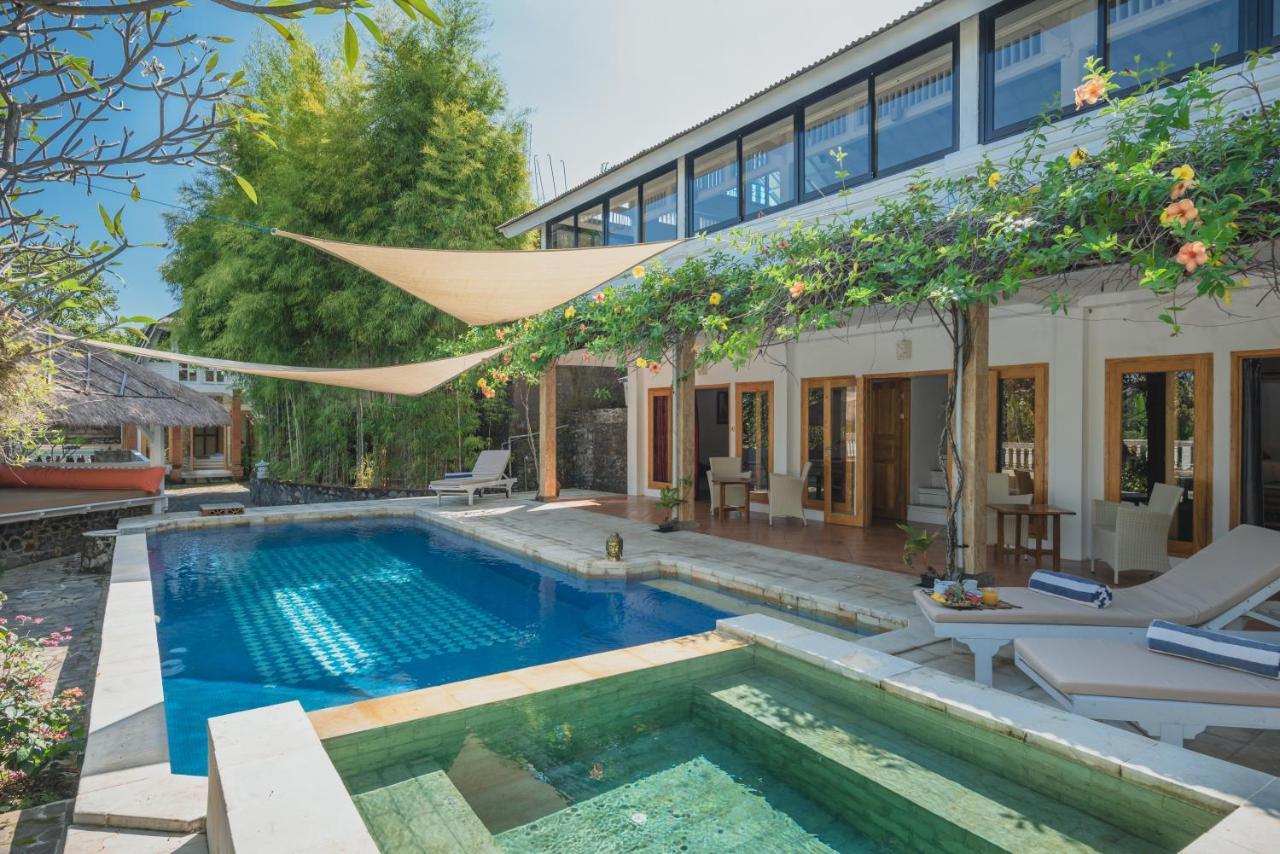 Villa Dinding Batu Сінгараджа Екстер'єр фото