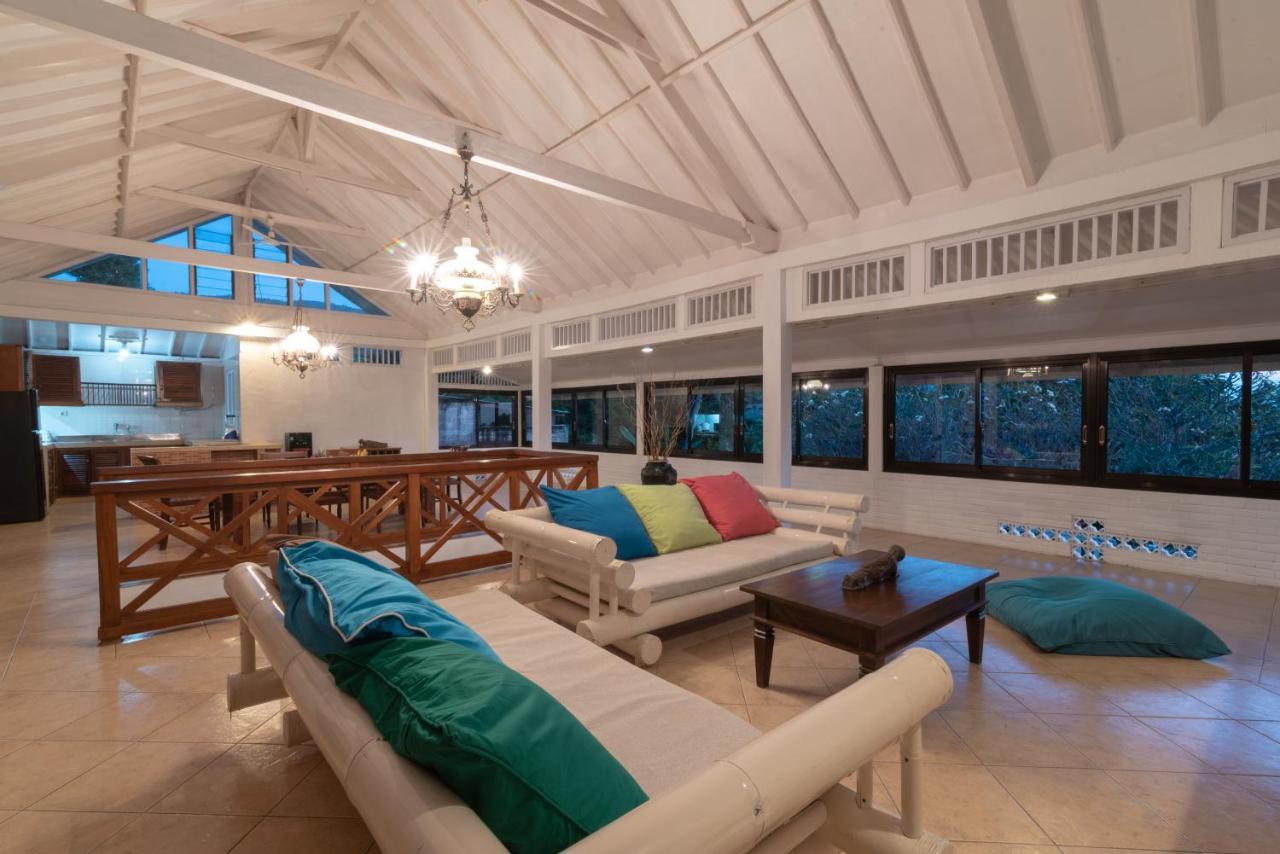 Villa Dinding Batu Сінгараджа Екстер'єр фото